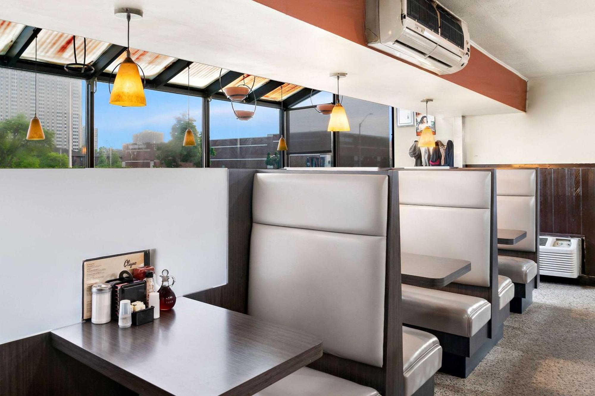 Quality Inn Detroit Downtown Екстериор снимка