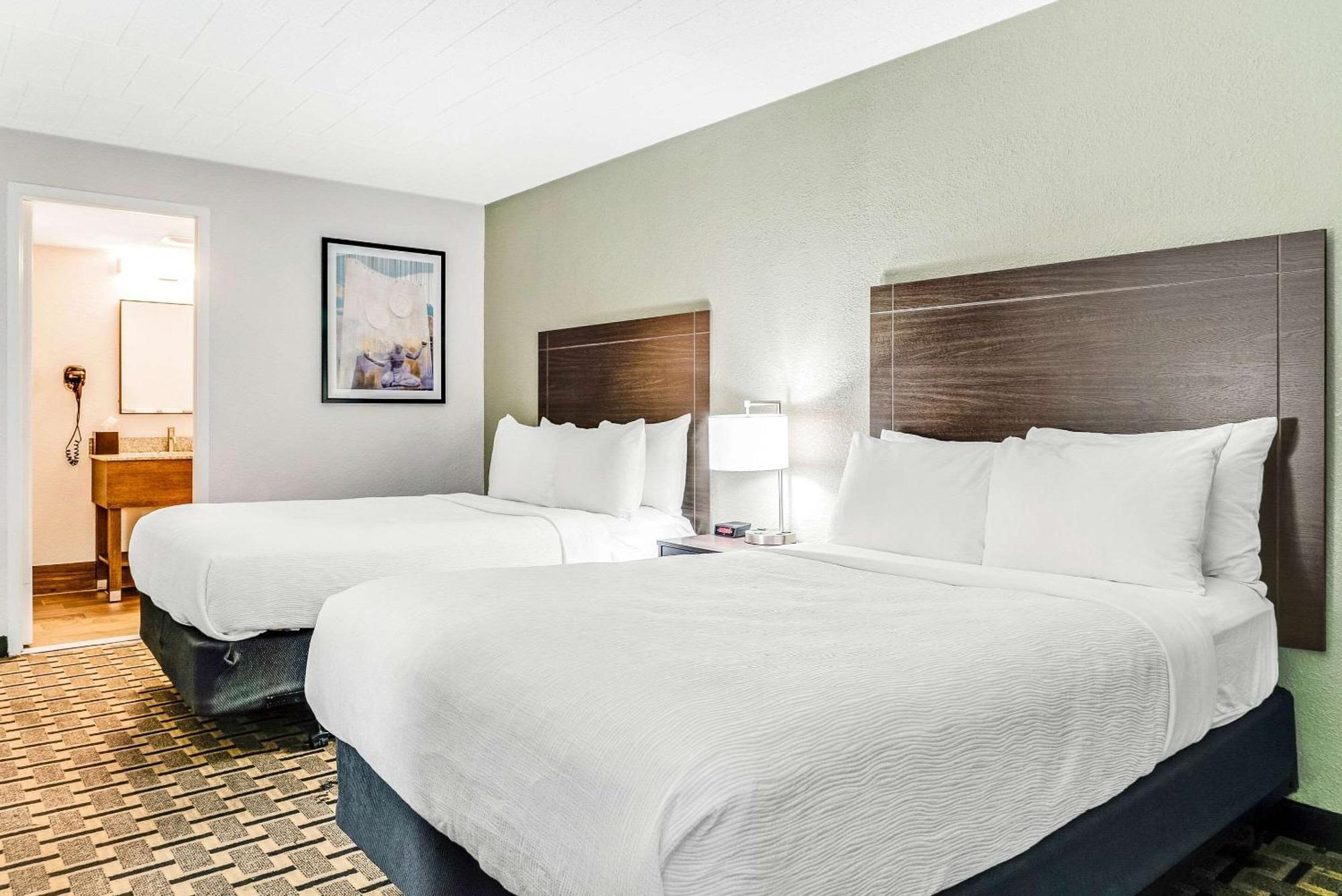 Quality Inn Detroit Downtown Екстериор снимка