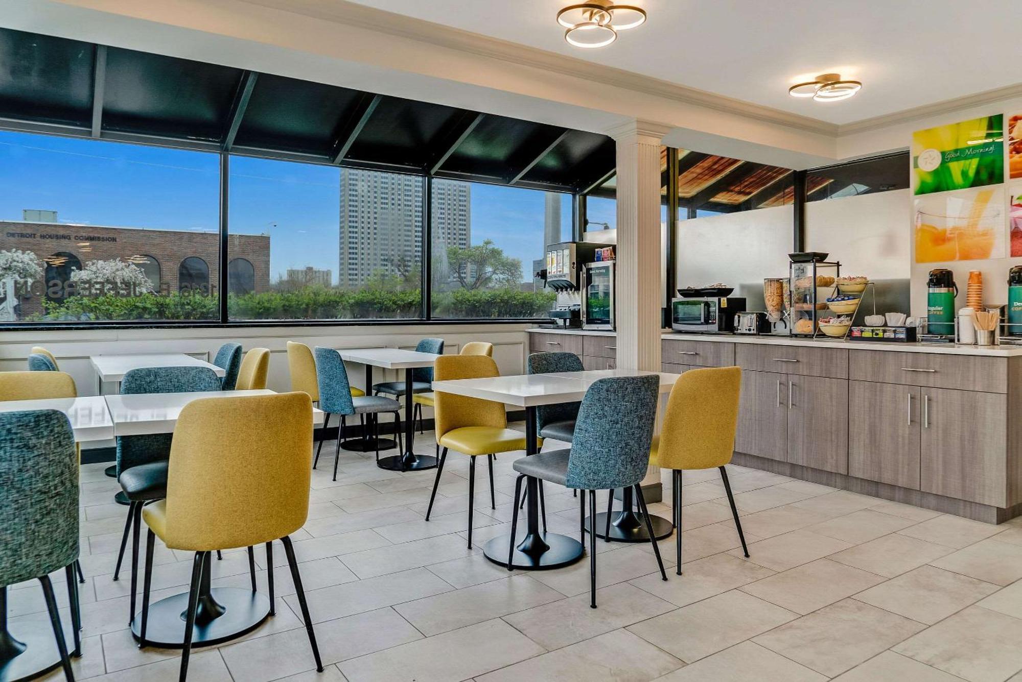 Quality Inn Detroit Downtown Екстериор снимка